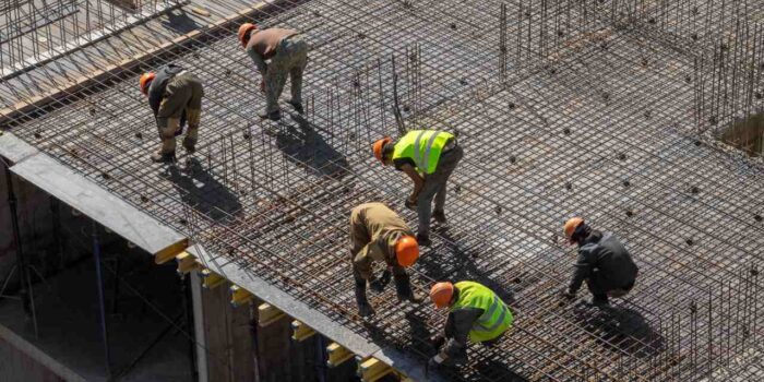 3 ventajas del vibrador a gasolina en construcciones